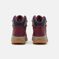 Columbia Newton Ridge - Chaussures De Marche - Beetroot, Sedona Sage 10 Columbia Newton Ridge - Chaussures De Marche - Beetroot, Sedona Sage -Columbia shop 0da278f2ac664c9d95ef73c5da4a3fb2 scaled
