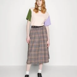 Columbia Deschutes Valley Cropped Tee - T-Shirt Imprimé - Peach Blossom/Pesto/Frosted Purple 13 Columbia Deschutes Valley Cropped Tee - T-Shirt Imprimé - Peach Blossom/Pesto/Frosted Purple -Columbia shop 165f8ee63b244a178a7ca9cf370877c1 scaled