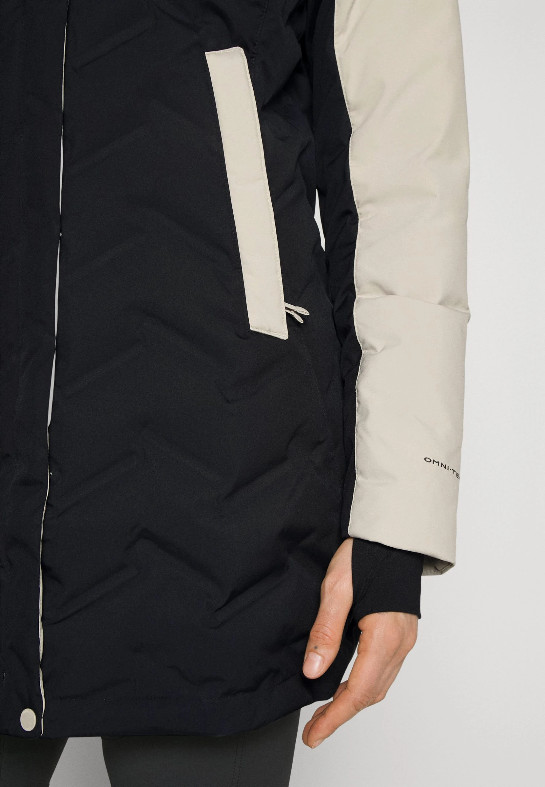 Columbia Mountain Croo Down Jacket - Doudoune - Black/ Dark Stone 6 Columbia Mountain Croo Down Jacket - Doudoune - Black/ Dark Stone – Image 4