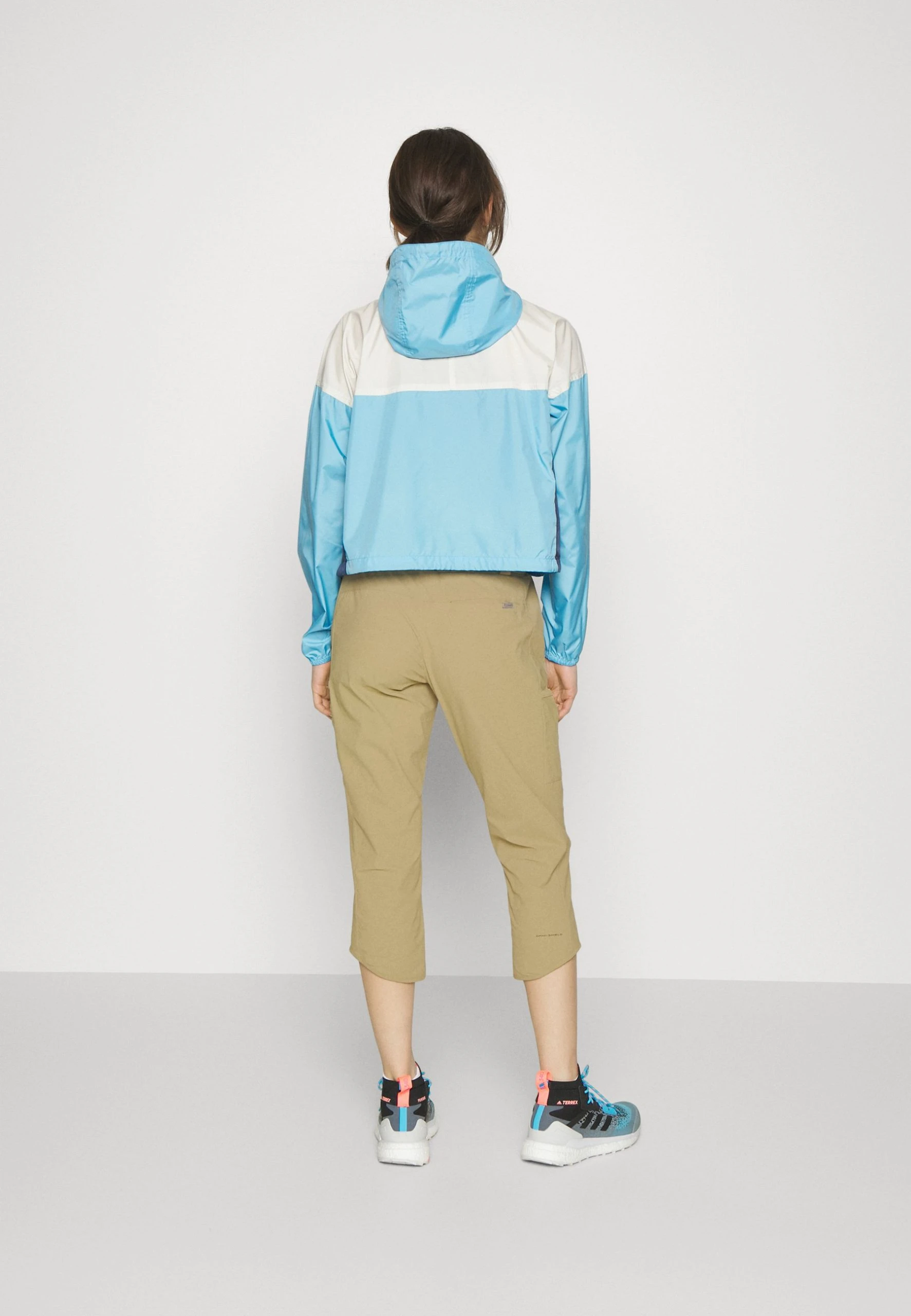 Columbia Leslie Falls™ Capri - Pantalons Outdoor - Beach 5 Columbia Leslie Falls™ Capri - Pantalons Outdoor - Beach – Image 3