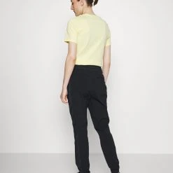 Columbia Claudia Ridge™ Pant - Pantalon Classique - Black 9 Columbia Claudia Ridge™ Pant - Pantalon Classique - Black -Columbia shop 34fbccae005c47c4acb5fda543d4eb56 scaled