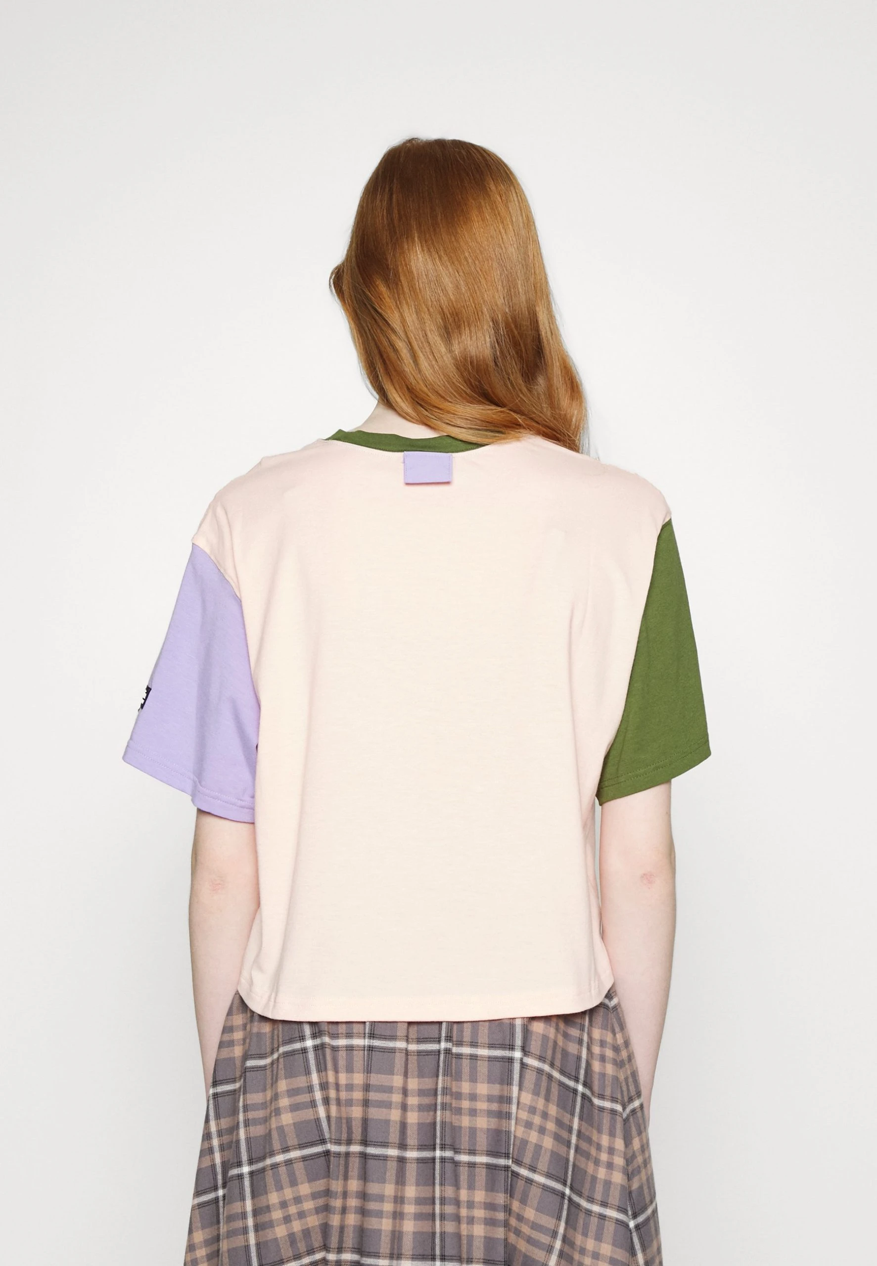 Columbia Deschutes Valley Cropped Tee - T-Shirt Imprimé - Peach Blossom/Pesto/Frosted Purple 6 Columbia Deschutes Valley Cropped Tee - T-Shirt Imprimé - Peach Blossom/Pesto/Frosted Purple – Image 4