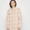 Columbia Calico Basin™ Shirt - Chemisier - Sunset Peach Ombre -Columbia shop 4c3935dfad124bbb90bfbb7459444399