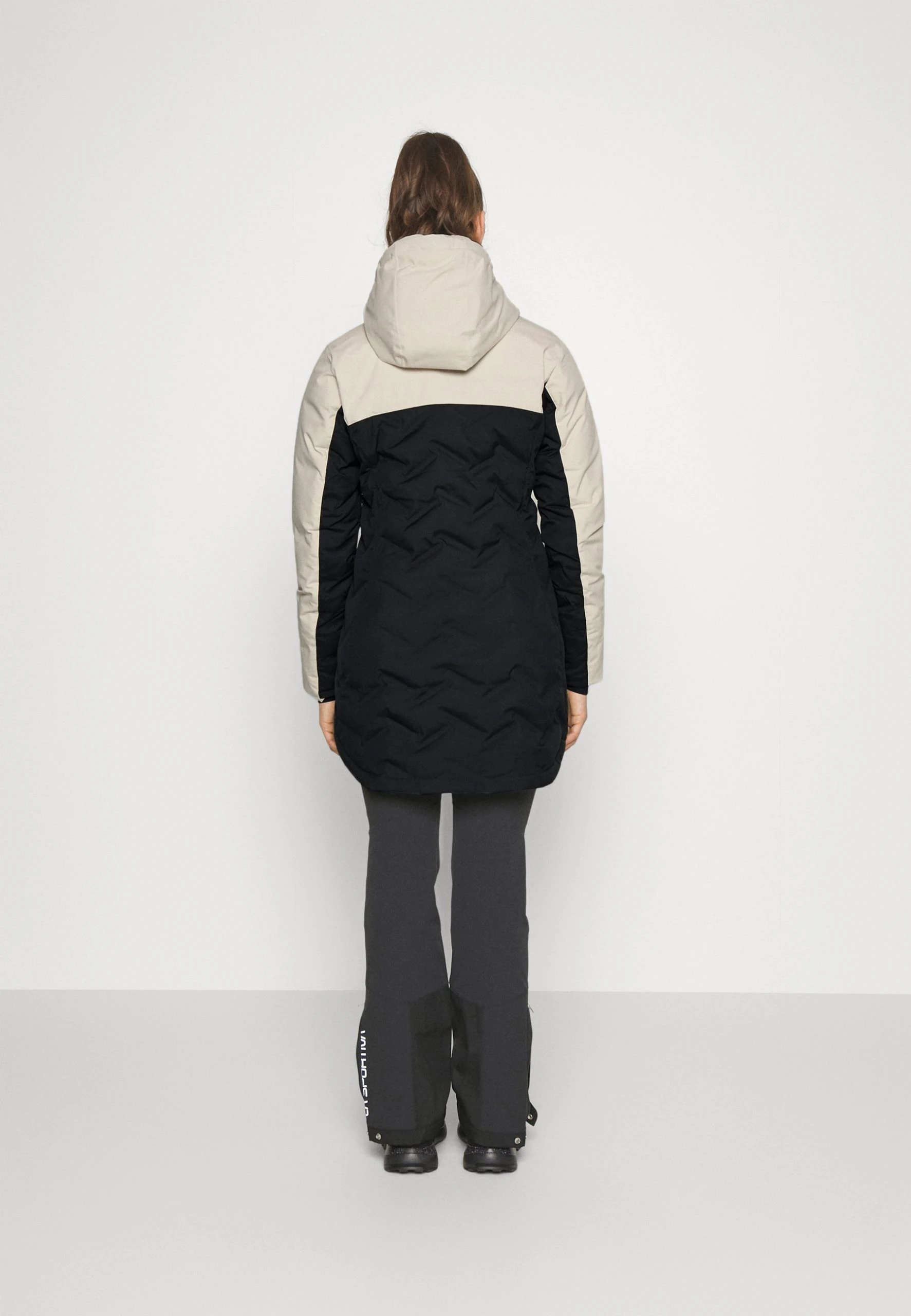 Columbia Mountain Croo Down Jacket - Doudoune - Black/ Dark Stone 5 Columbia Mountain Croo Down Jacket - Doudoune - Black/ Dark Stone – Image 3