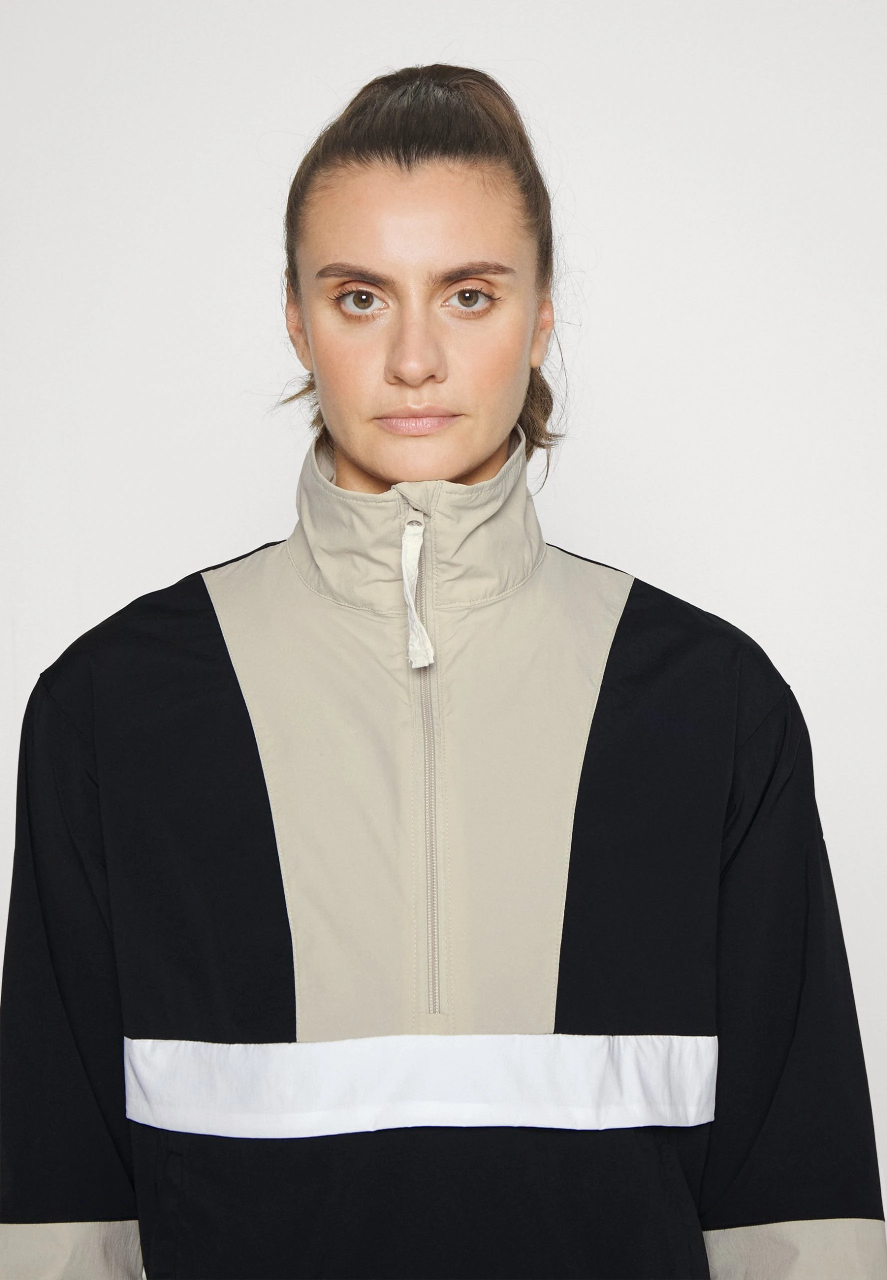 Columbia Boundless Trek Anorak - Parka - Black/Dark Stone/White 7 Columbia Boundless Trek Anorak - Parka - Black/Dark Stone/White – Image 5