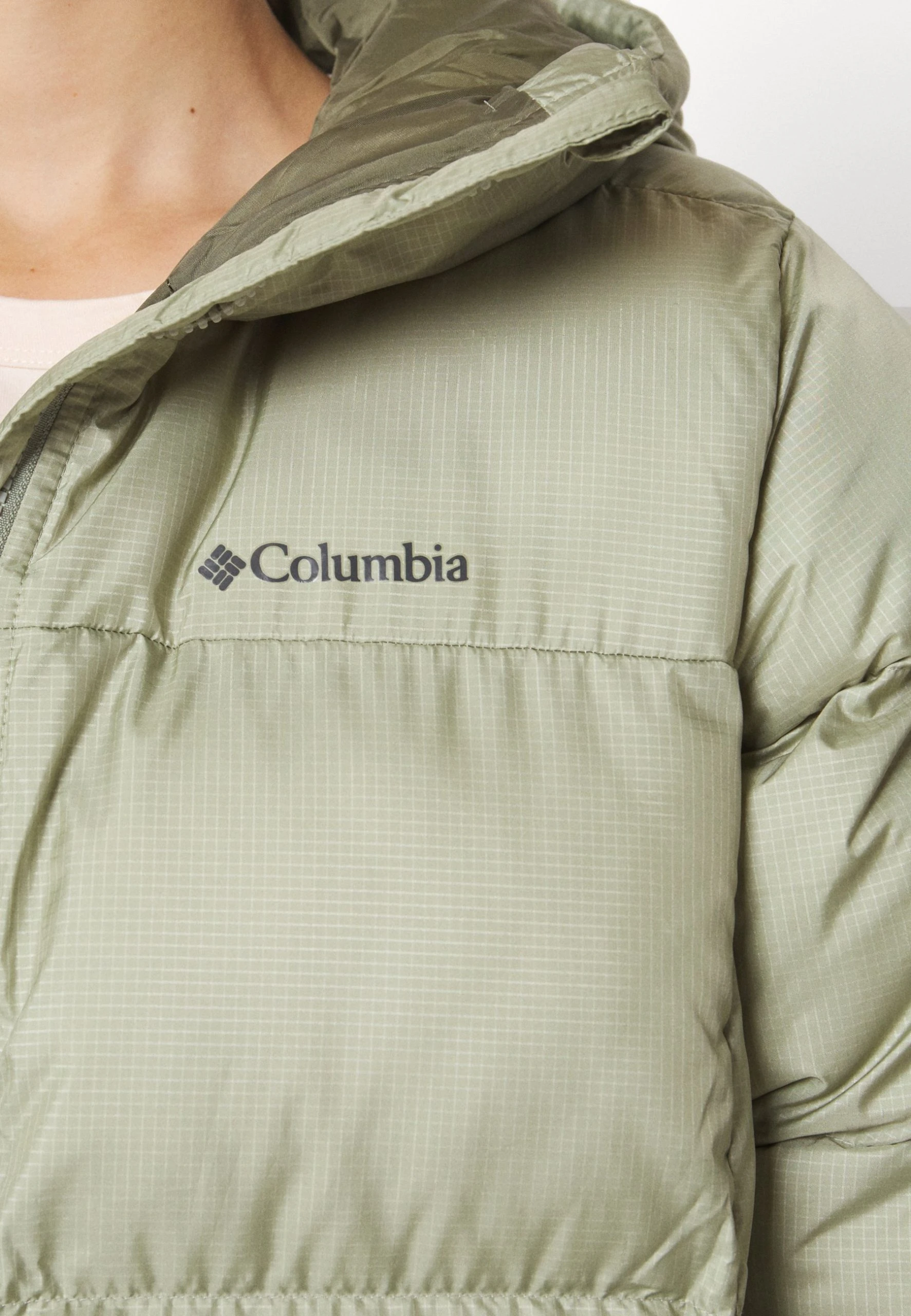 Columbia Puffect™ Mid Hooded Jacket - Manteau Court - Safari 9 Columbia Puffect™ Mid Hooded Jacket - Manteau Court - Safari – Image 7