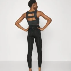 Columbia Endless Trail™ Running 7/8 - Collants - Black 9 Columbia Endless Trail™ Running 7/8 - Collants - Black -Columbia shop a2bfa33f9ffd4043b68bdd0f54dd1b04 scaled