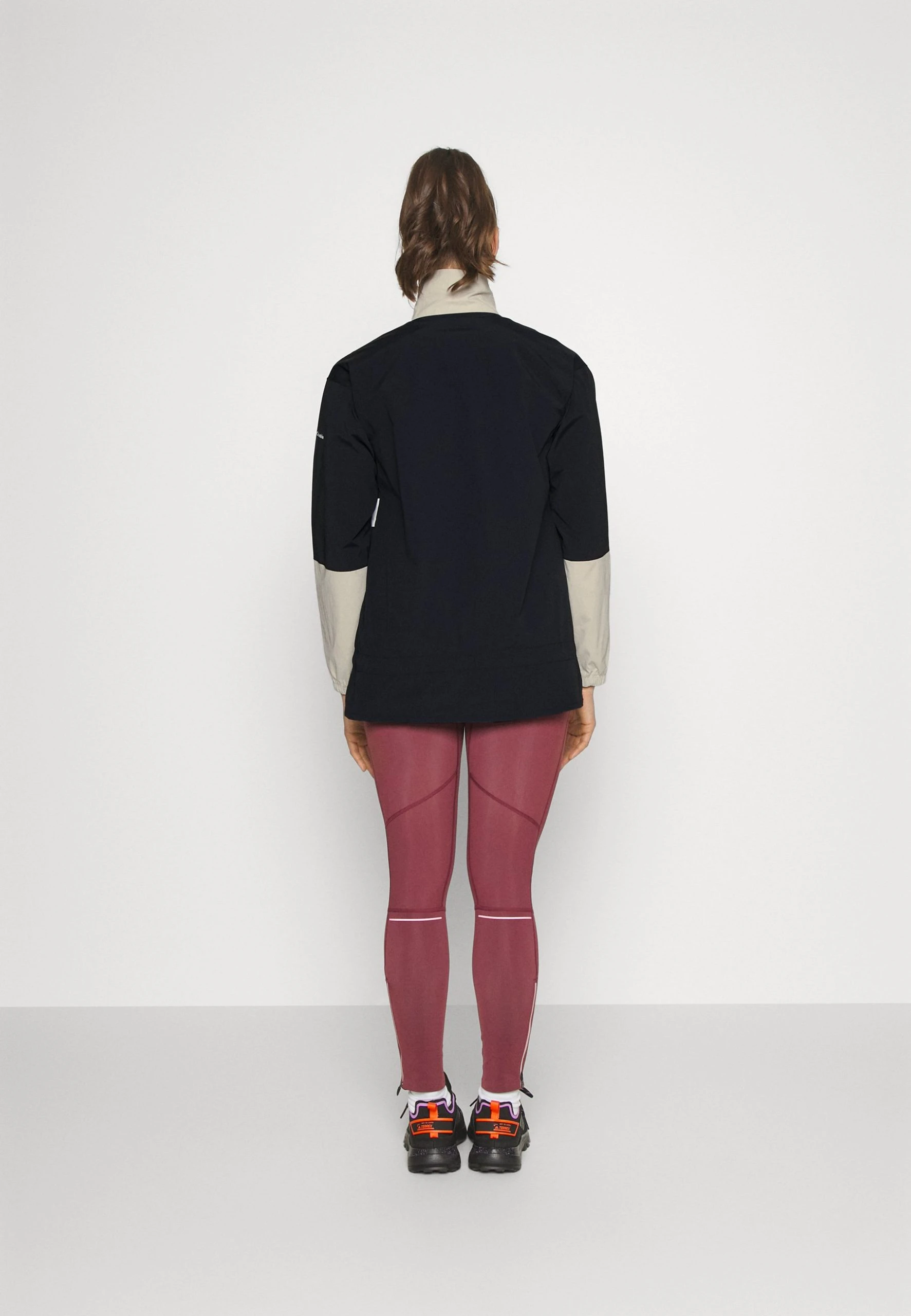 Columbia Boundless Trek Anorak - Parka - Black/Dark Stone/White 5 Columbia Boundless Trek Anorak - Parka - Black/Dark Stone/White – Image 3