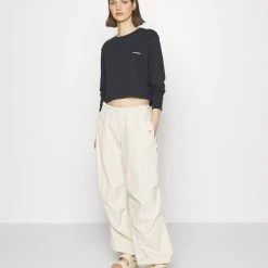 Columbia North Cascades Long Sleeve Cropped Tee - T-Shirt À Manches Longues - Black 14 Columbia North Cascades Long Sleeve Cropped Tee - T-Shirt À Manches Longues - Black -Columbia shop ab29e8c697964a648295e8f77a2ec42e scaled