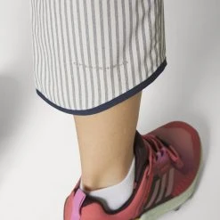 Columbia Claudia Ridge™ Capri - Pantalons Outdoor - Nocturnal 11 Columbia Claudia Ridge™ Capri - Pantalons Outdoor - Nocturnal -Columbia shop abeaff3a5bdf49ecbad5b12863f5a0bd scaled