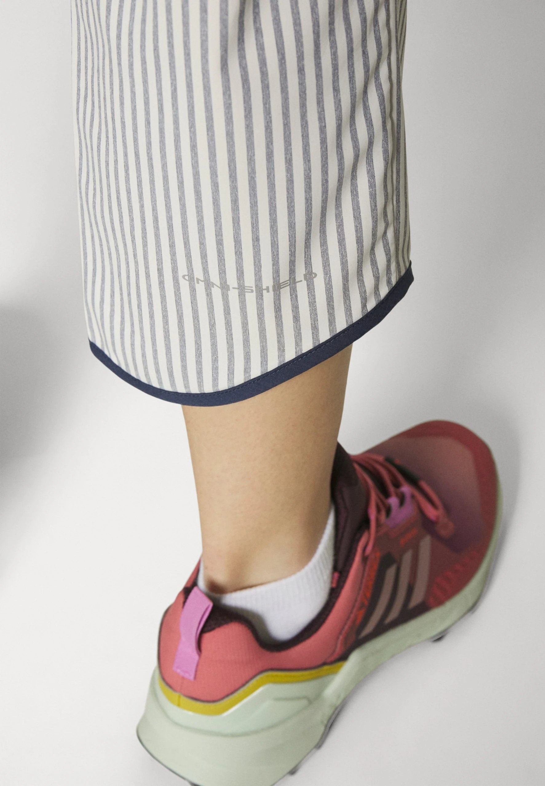 Columbia Claudia Ridge™ Capri - Pantalons Outdoor - Nocturnal 7 Columbia Claudia Ridge™ Capri - Pantalons Outdoor - Nocturnal – Image 5