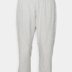 Columbia Claudia Ridge™ Capri - Pantalons Outdoor - Nocturnal 10 Columbia Claudia Ridge™ Capri - Pantalons Outdoor - Nocturnal -Columbia shop bc177a161794489681003ac7ab794fa6 scaled