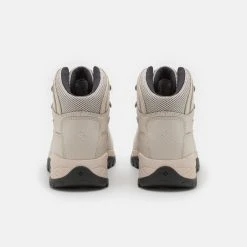 Columbia Newton Ridge - Chaussures De Marche - Cloud Grey/Morning Mist 10 Columbia Newton Ridge - Chaussures De Marche - Cloud Grey/Morning Mist -Columbia shop e07a04a5a1ed4572a2d5398019f15798 scaled