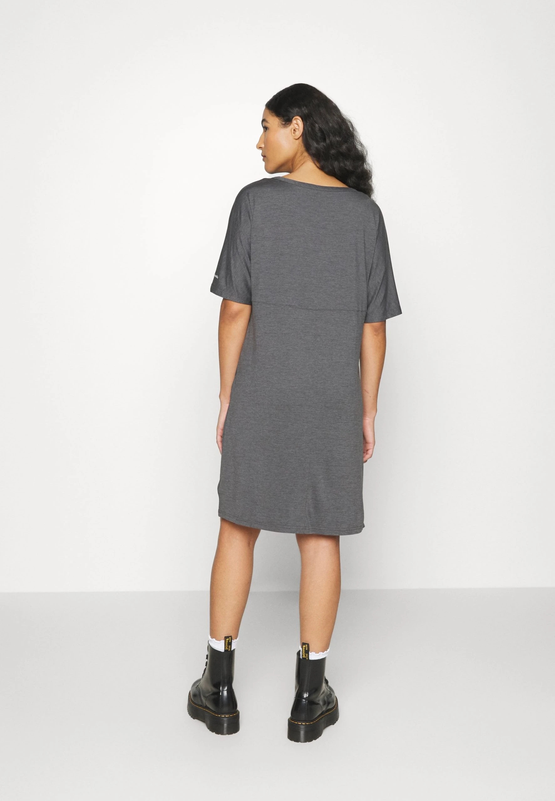 Columbia Coral Ridge™ Dress - Robe En Jersey - Shark 6 Columbia Coral Ridge™ Dress - Robe En Jersey - Shark – Image 4