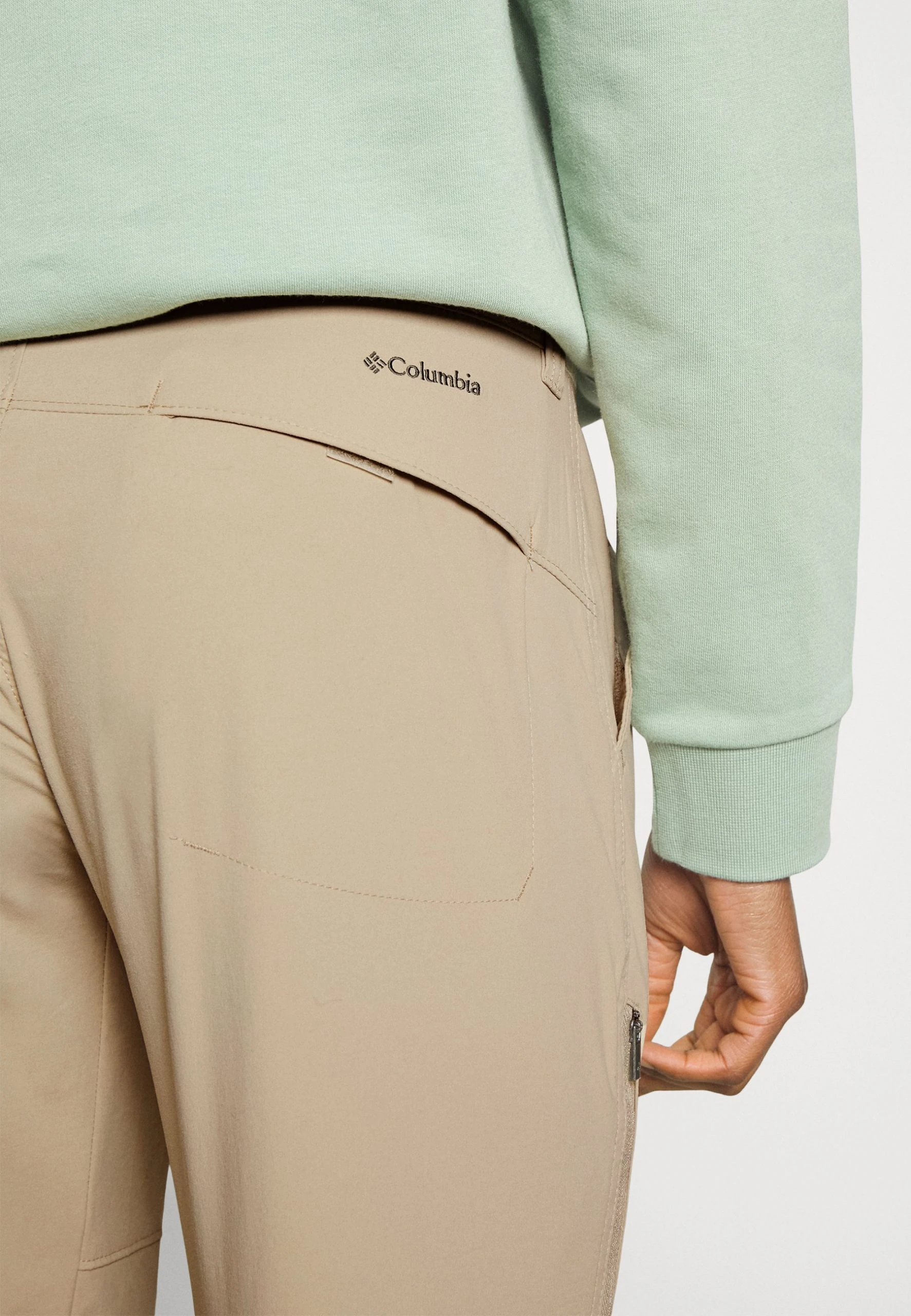 Columbia Saturday Trail Knee Pant - Pantalon 3/4 De Sport - British Tan 6 Columbia Saturday Trail Knee Pant - Pantalon 3/4 De Sport - British Tan – Image 4