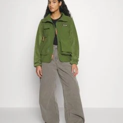 Columbia Skeena River Jacket - Veste Légère - Pesto -Columbia shop ff53d9200cf1433c9d5e525a5de59ba2 scaled